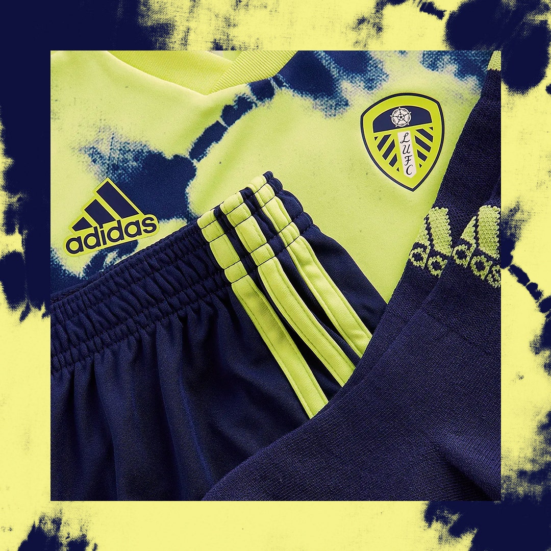 Kids Away Kit 22/23
